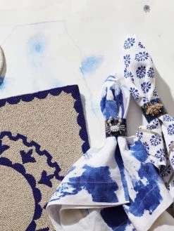 JOANNA BUCHANAN Stripey Bee Resin Napkin Rings 4-Piece Set -JOANNA BUCHANAN Sales unnamed file 32